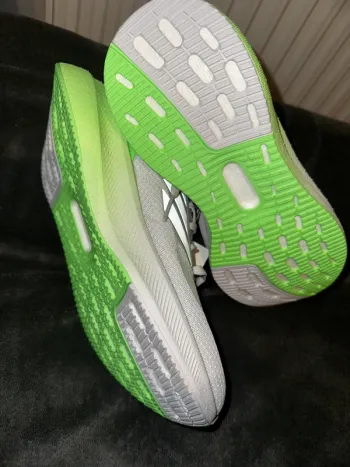 Adidas Pureboost bike d'occasion — image 2 sur 4