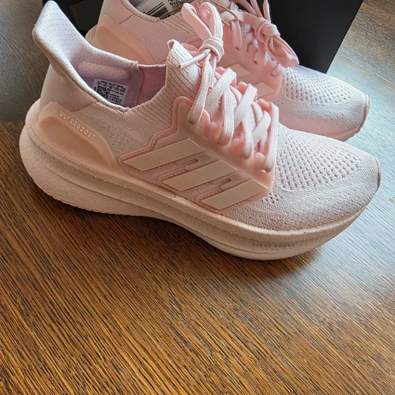 Adidas Ultraboost 5 W bike d'occasion — image 4 sur 12