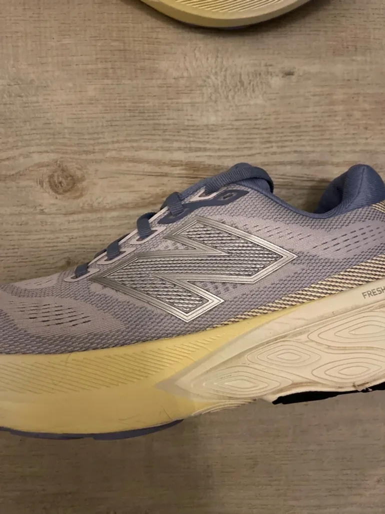 Tweedehands New Balance Fresh Foam 889 bike — afbeelding 4 van 5