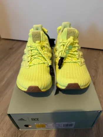 Used Continental Ultra Boost x Ivy Park bike — image 6 of 11