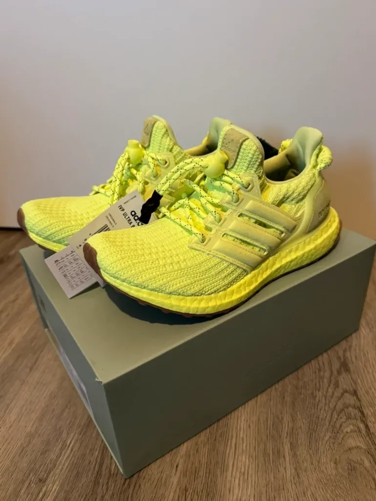 Used Continental Ultra Boost x Ivy Park bike — image 2 of 11