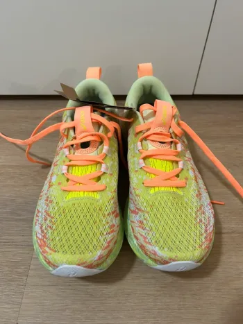 Gebrauchtes Asics Noosa Tri 16 Running Shoes