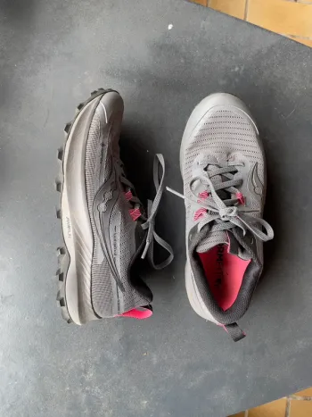 Used Saucony Peregrine 13 Running Shoes
