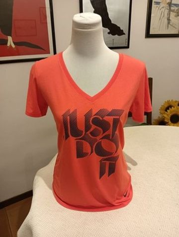 Used Nike Athletic Cut Dryfit Fitness & Yoga