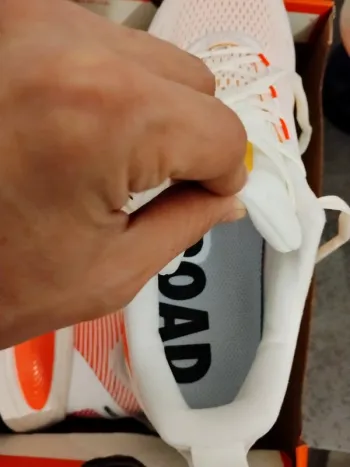Orange Zoom Vomero 18 bike d'occasion — image 7 sur 9
