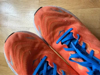 Used Hoka Arahi 6 bike — image 8 of 13