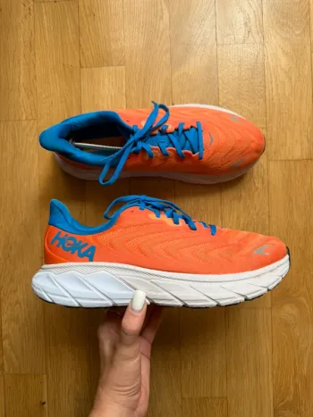Used Hoka Arahi 6 bike — image 5 of 13