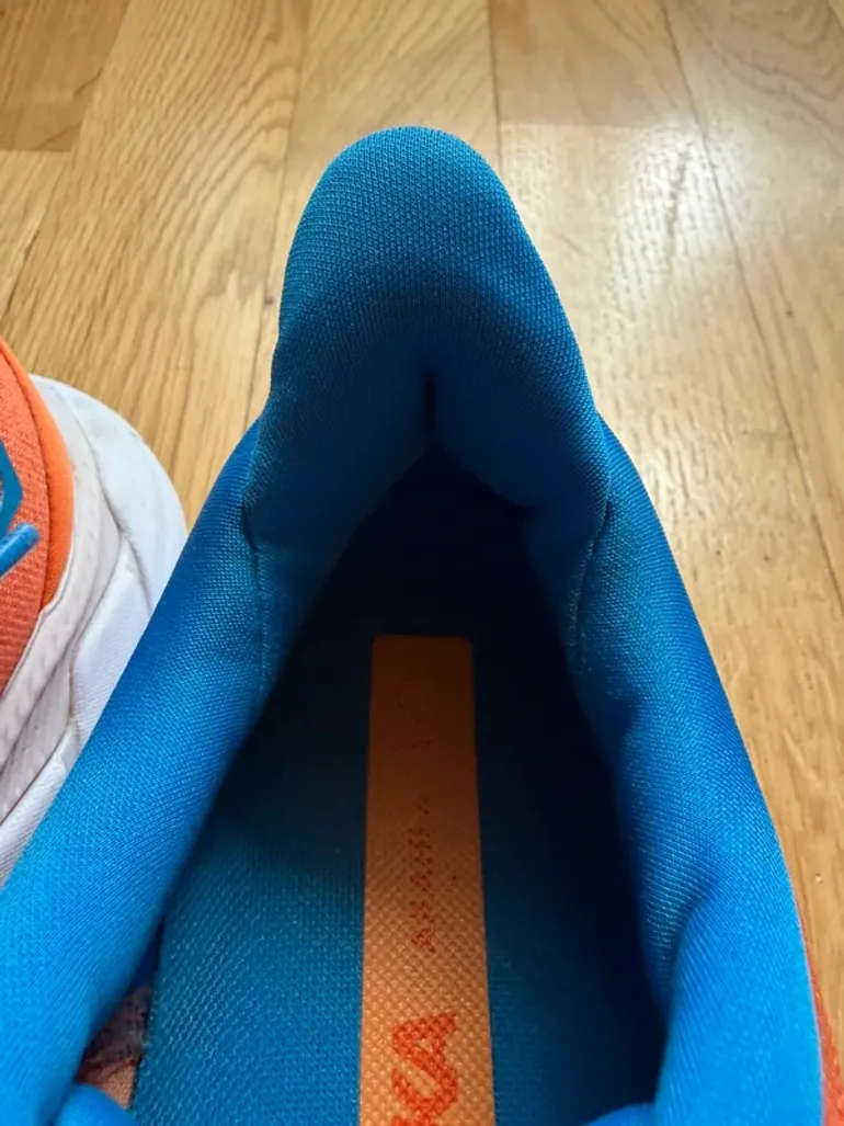 Used Hoka Arahi 6 bike — image 11 of 13