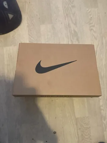 Nike Running Shoes bike d'occasion — image 2 sur 9