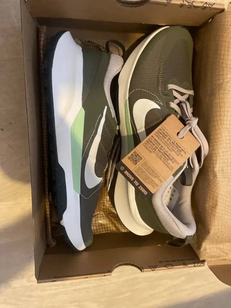 Nike Running Shoes bike d'occasion — image 4 sur 9