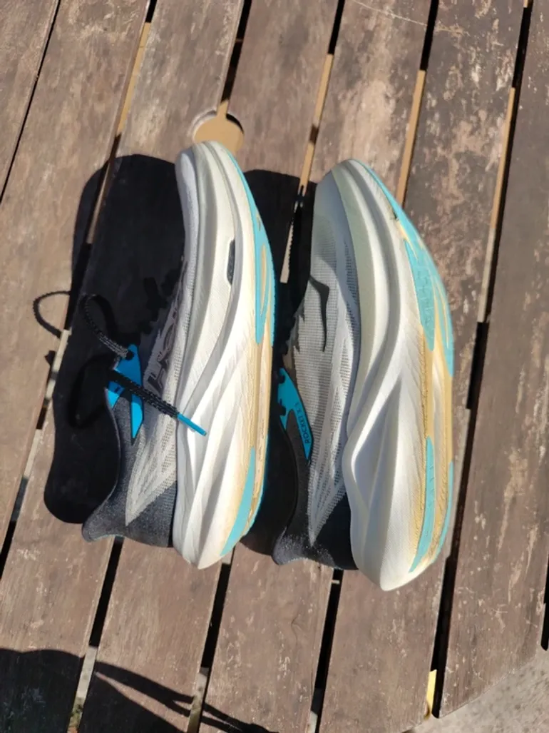 Used Hoka Rocket X3 bike — image 3 of 4
