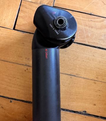 Used 3T Carbon Seatpost Saddles & Seatposts