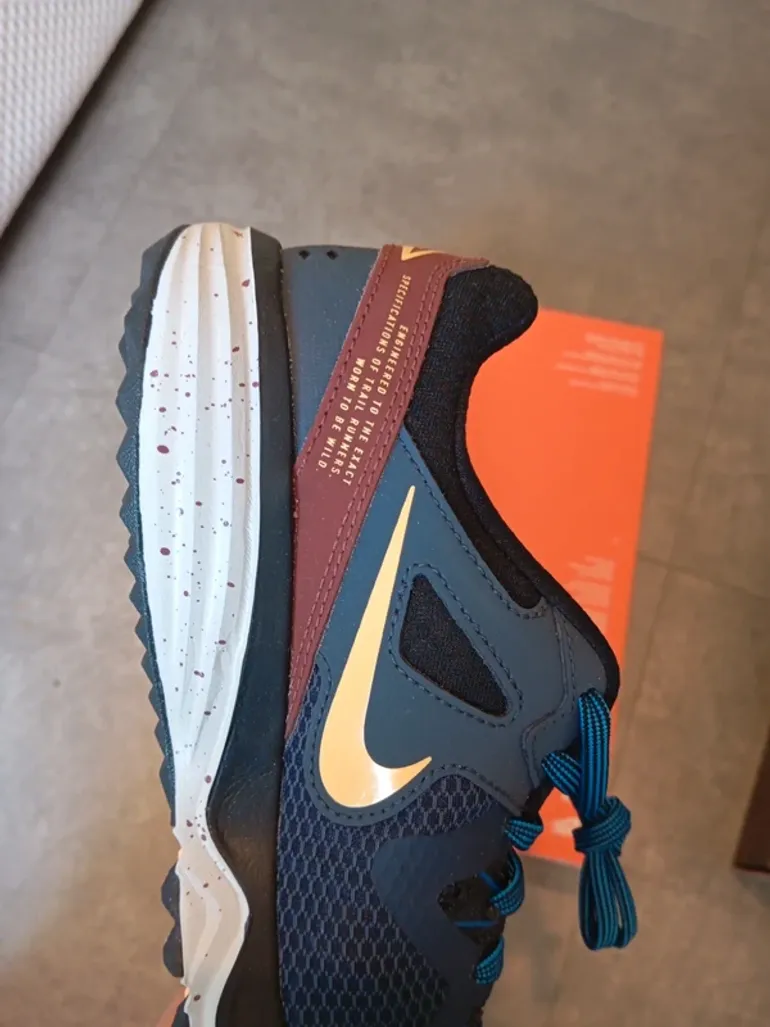 Tweedehands Nike Juniper Trail bike — afbeelding 3 van 9