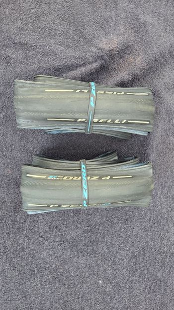 Pirelli P Zero Race TLR 4S 2026 Tyres & Tubes usato