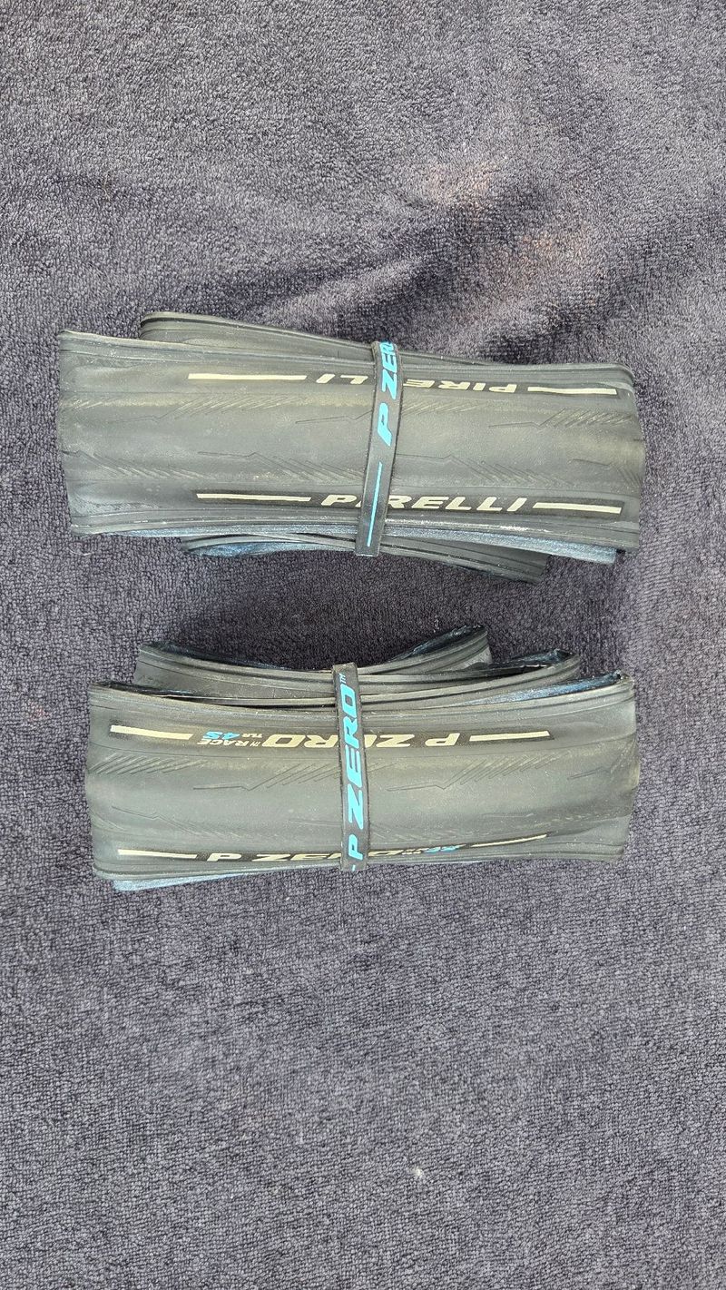 Used Pirelli P Zero Race TLR 4S 2026 Tyres & Tubes