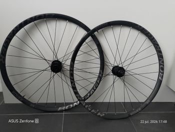 Gebrauchtes Bontrager Kovee Elite 23 TLR Boost 29 Carbon MTB Wheelset 2025 Wheels
