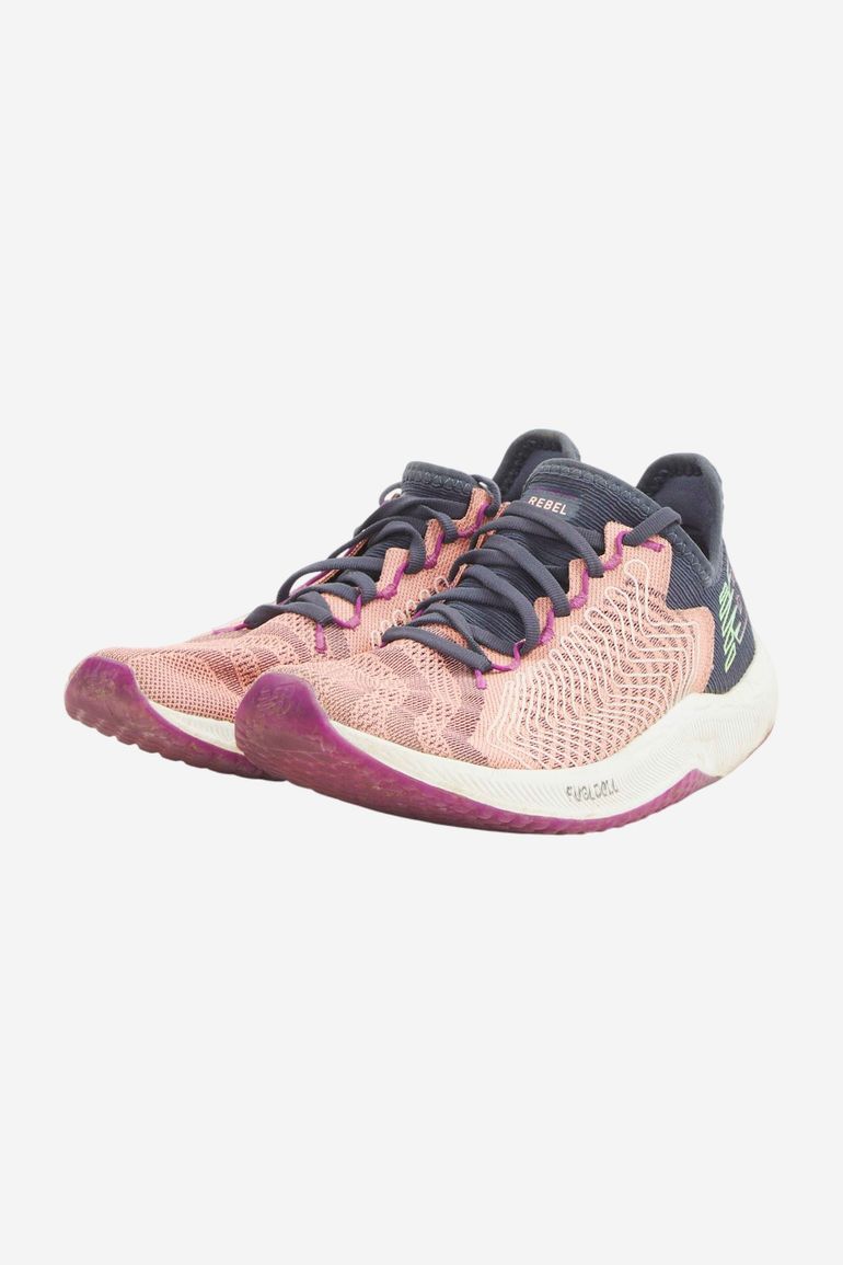 Used New Balance Trailrunningschuhe für Damen bike — image 2 of 4