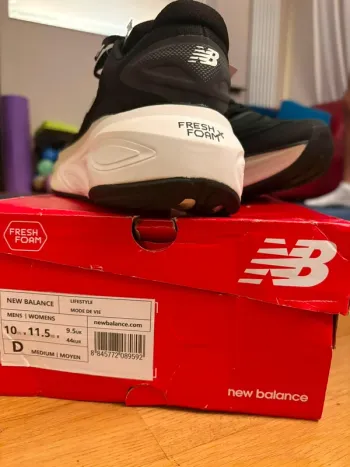 Used New Balance Fresh Foam X More V6 bike — image 3 of 5