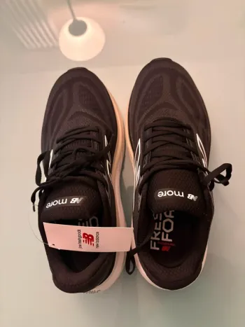 Used New Balance Fresh Foam X More V6 bike — image 5 of 5