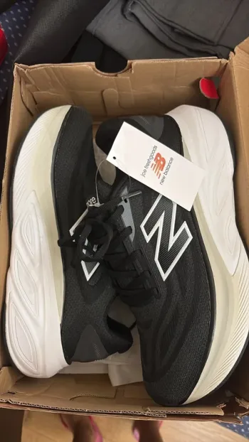 Used New Balance Fresh Foam X More V6 Running Shoes