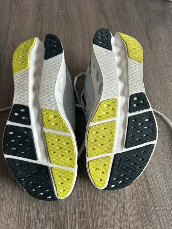 On Running Cloudsurfer 2 bike usato — immagine 5 di 6