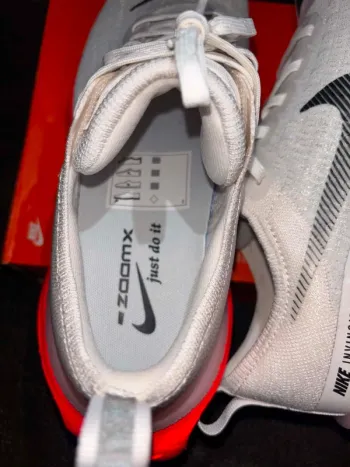 Used 100% ZoomX Invincible Run Flyknit 3 bike — image 15 of 15
