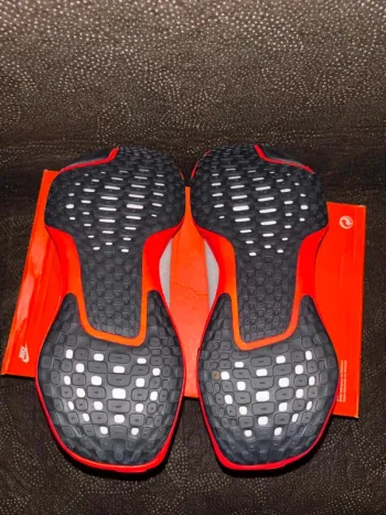 Used 100% ZoomX Invincible Run Flyknit 3 bike — image 14 of 15
