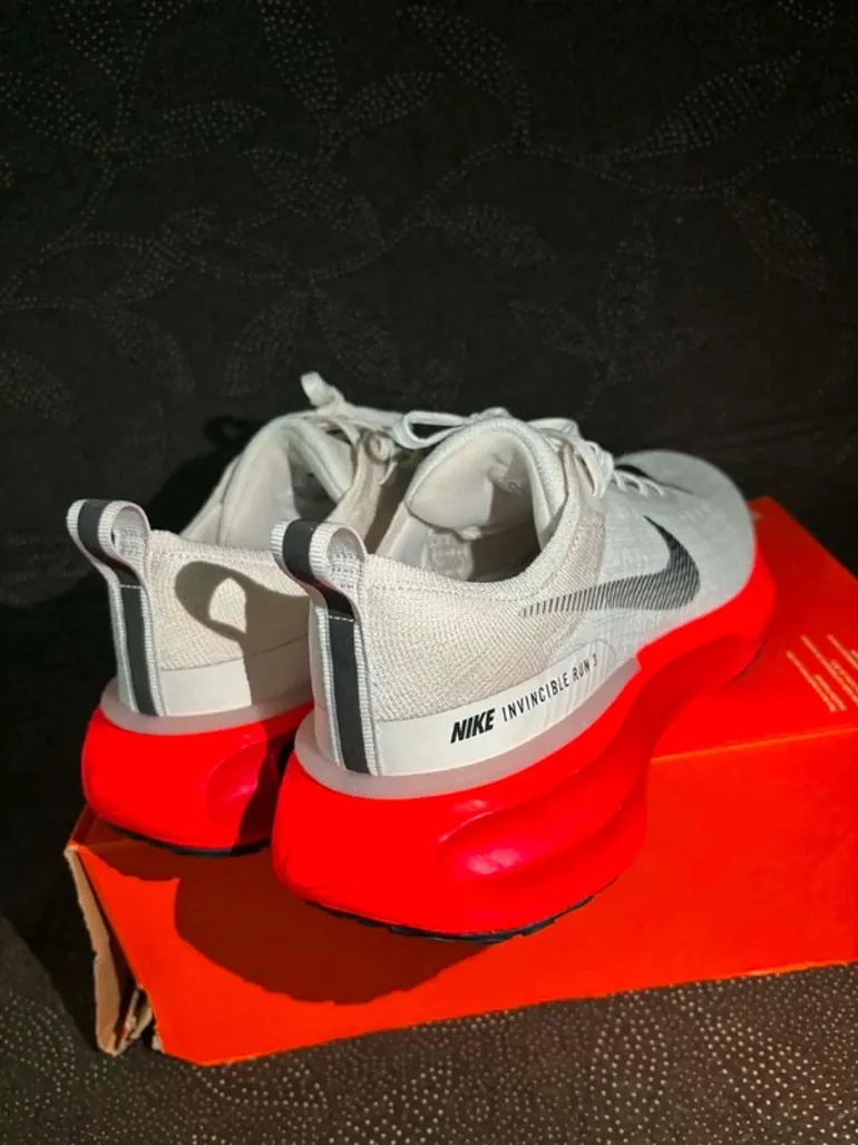 Used 100% ZoomX Invincible Run Flyknit 3 bike — image 12 of 15
