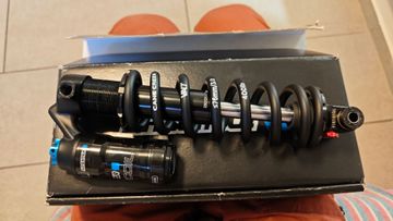 Tweedehands Sr Suntour Voro Coil Shock 2021 Rear Suspension