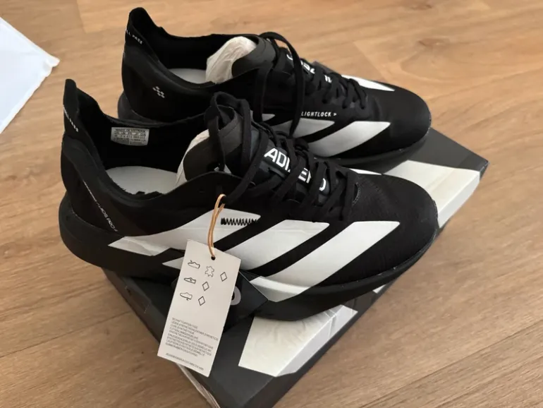 Käytetty Adidas Adizero Adios Pro 4 bike — kuva 3 / 4