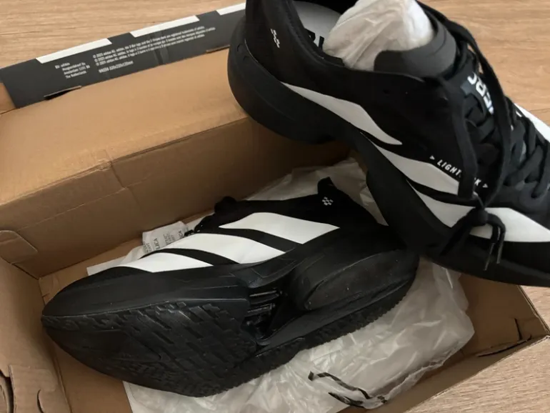 Käytetty Adidas Adizero Adios Pro 4 bike — kuva 2 / 4