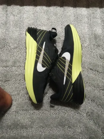 Tweedehands Nike Lunar Roam bike — afbeelding 3 van 6