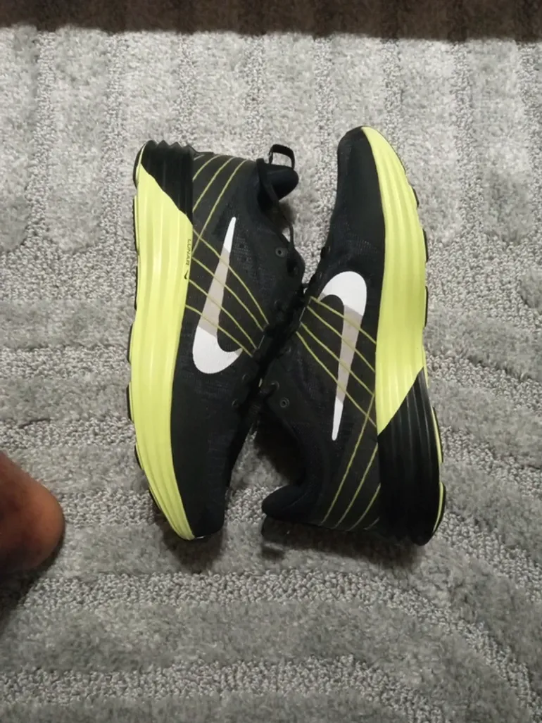 Tweedehands Nike Lunar Roam bike — afbeelding 3 van 6