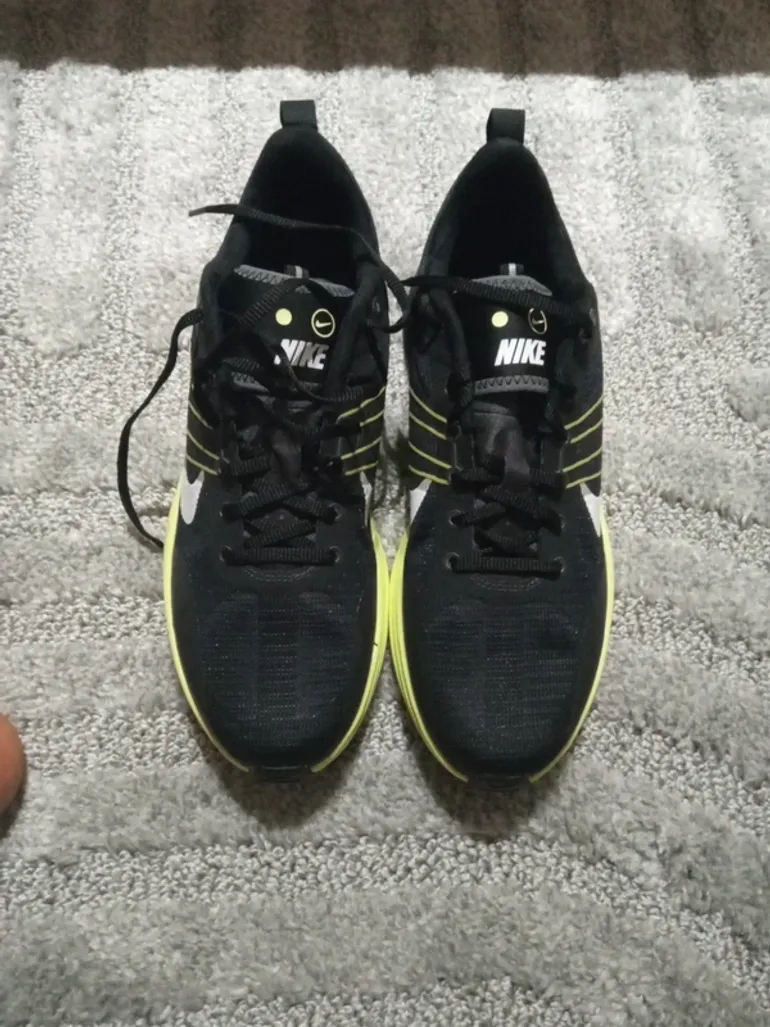 Tweedehands Nike Lunar Roam bike — afbeelding 2 van 6