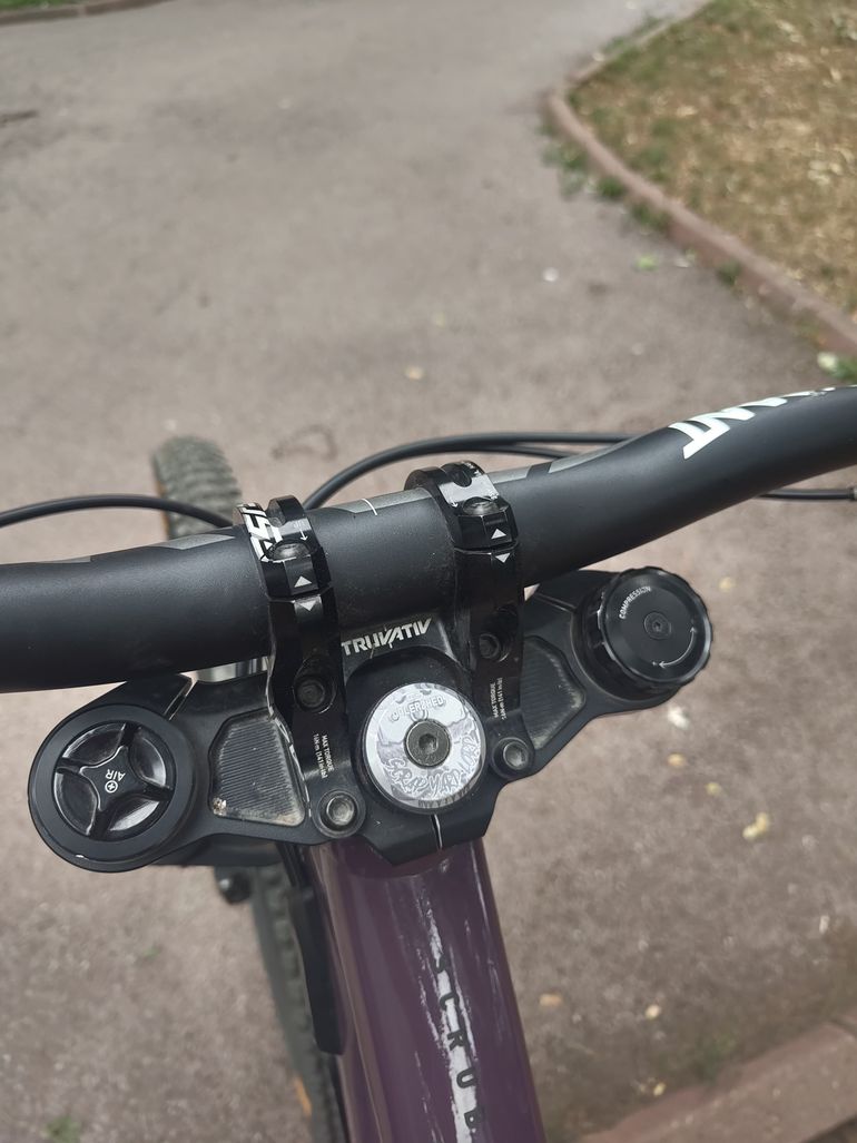 Brugt RockShox BoXXer RC 2024 bike — billede 2 af 4