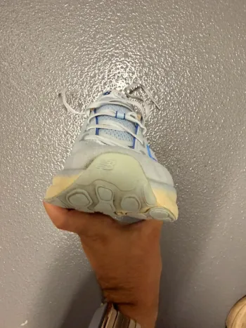 Used New Balance 1080 V13 bike — image 3 of 6
