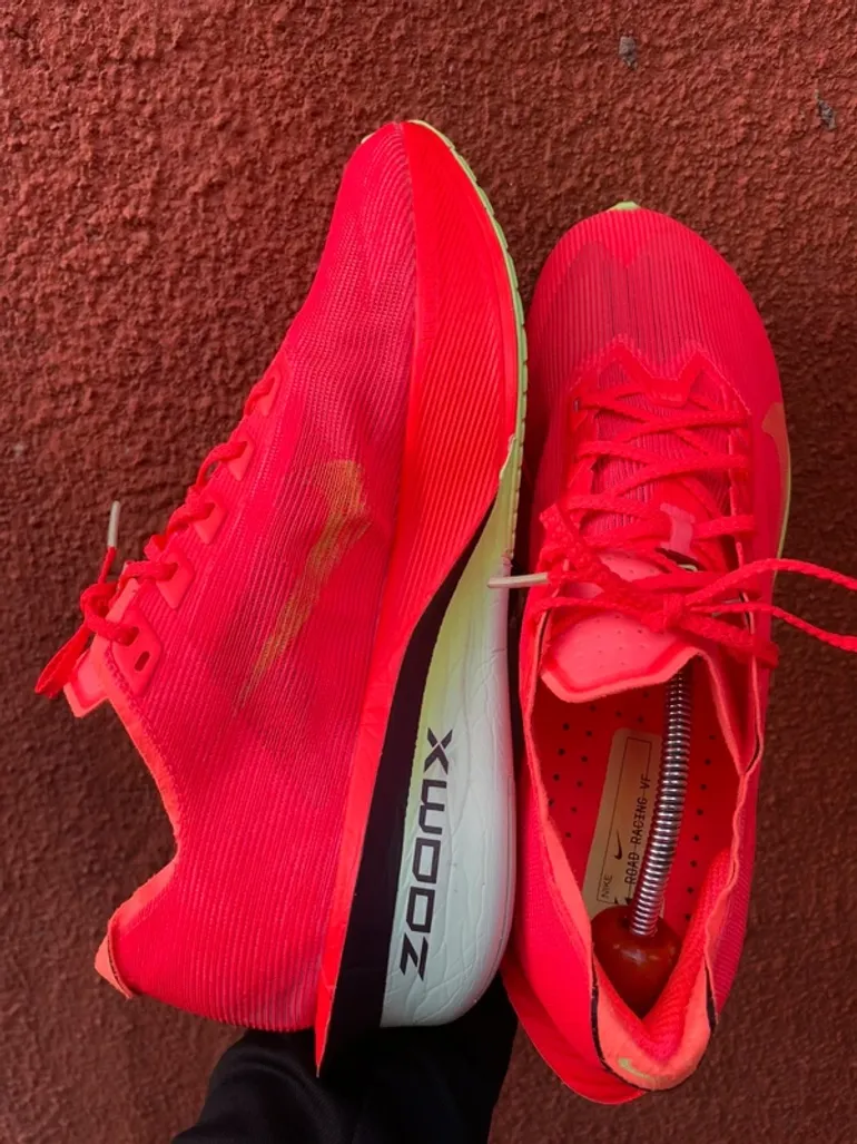 Brugt Nike Zoom Vaporfly Next 4 % bike — billede 8 af 11