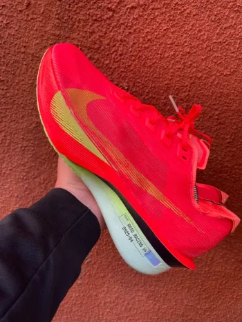 Brugt Nike Zoom Vaporfly Next 4 % bike — billede 2 af 11