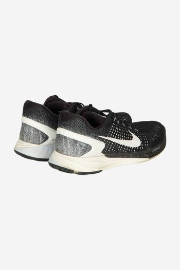 Used Nike Laufschuhe & Trailrunningschuhe für Herren bike — image 3 of 4