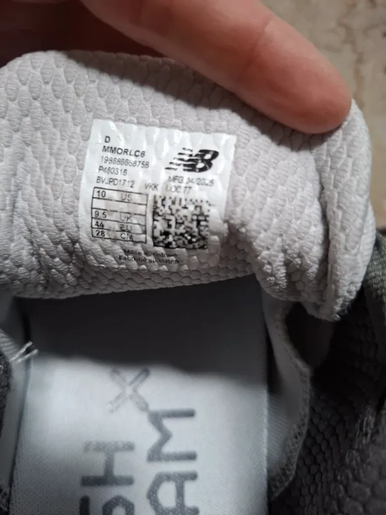 New Balance Running Shoes Size 44 bike de segunda mano — imagen 7 de 11