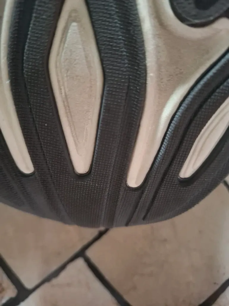 New Balance Running Shoes Size 44 bike de segunda mano — imagen 11 de 11