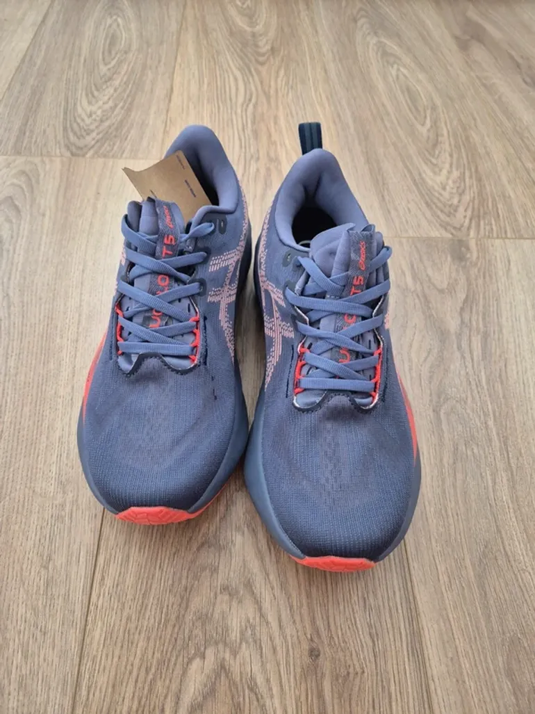 Asics Novablast 5 bike usato — immagine 2 di 5
