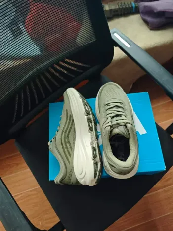 Used Hoka Shoes size 43 bike — image 3 of 7