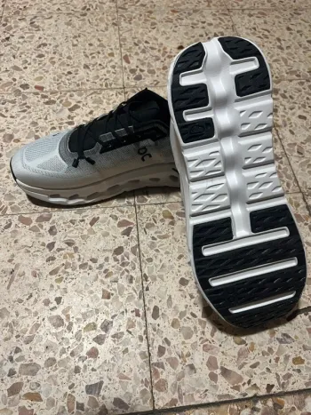 Used On Running shoes bike — image 4 of 4