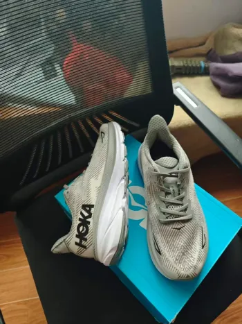 Gebrauchtes Hoka Shoes size 44 bike — Bild 3 von 6