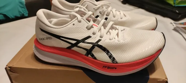 Used Asics Magic Speed 3 bike — image 2 of 7