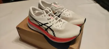 Used Asics Magic Speed 3 Running Shoes
