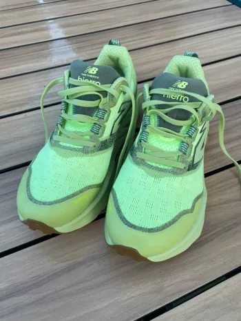 Gebrauchtes New Balance Hierro V9 Running Shoes