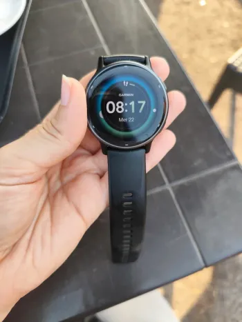 Used Garmin vivoactive 5 Electronics
