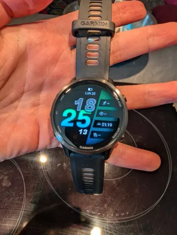Used Garmin Forerunner 970 bike — image 2 of 3